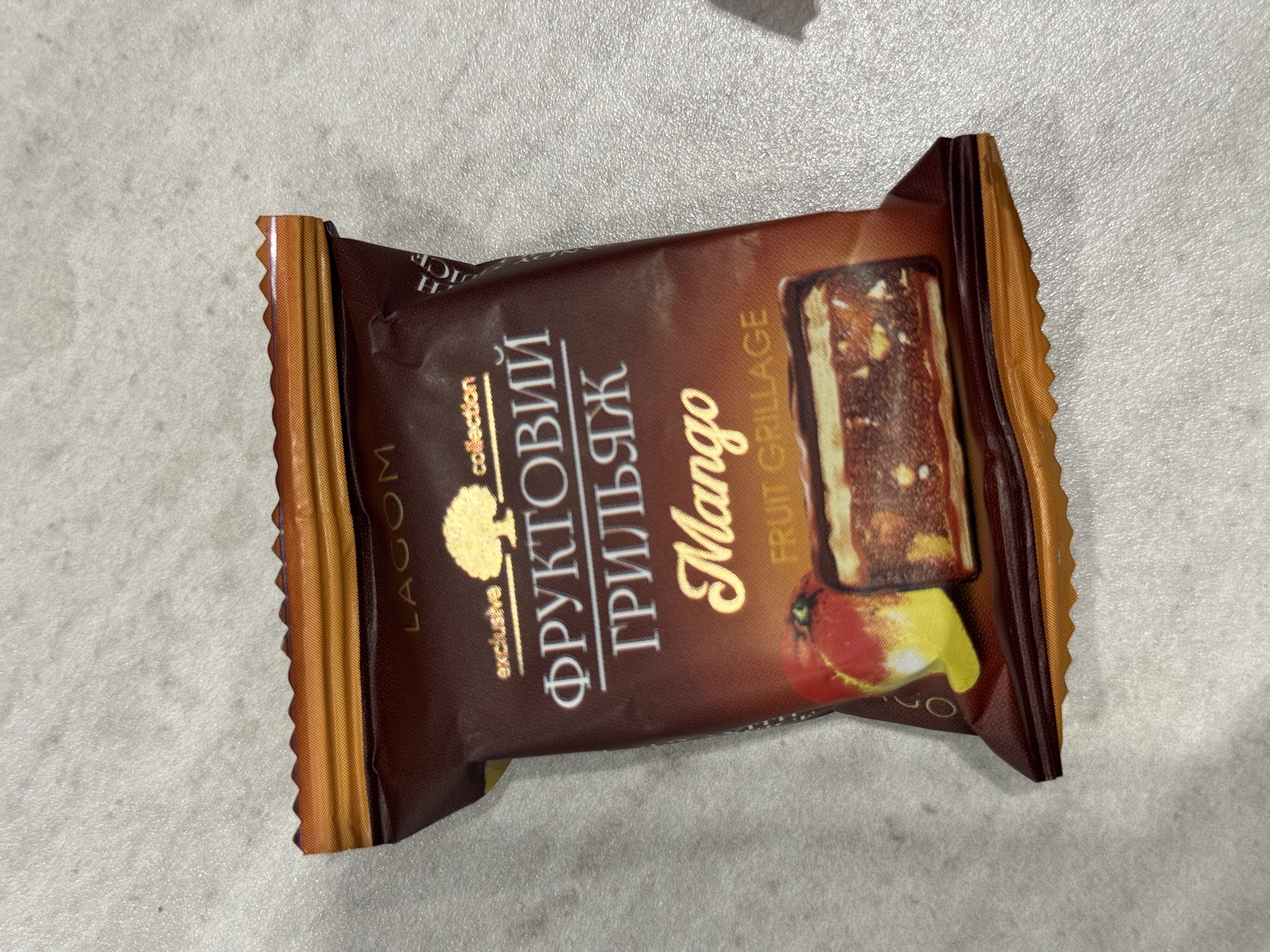 Фруктовий грильяж асорті